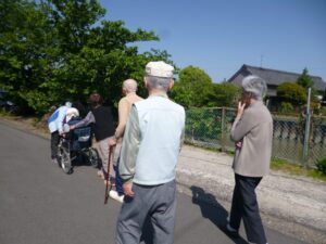 お散歩日和です!