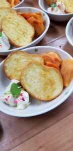 パンケーキ〈おやつレクリエーション〉&クリスマス飾り作成⛄