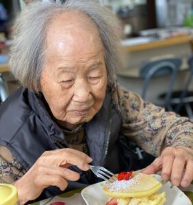 苺とバナナのパンケーキ(〃艸〃)ムフッ