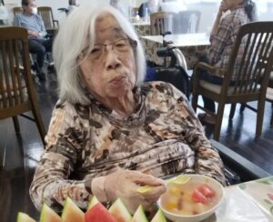 先日頂いたスイカを美味しく頂きました( ´∀` )