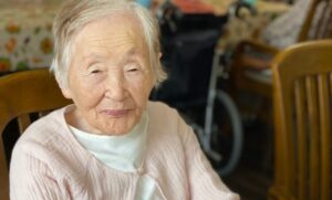 手作りおやつ(* ´艸`)クスクス しそゼリーのパフェ