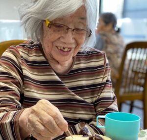 栗の季節になりました(〃艸〃)ﾑﾌｯ手作りおやつ　あんと栗の蒸しパン