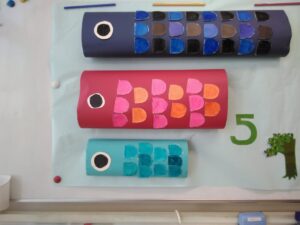 ♪屋根より高い、フフフ~フ~フ~♪