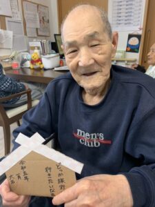 絵馬に新年のお願い事を書きました(*^^*)