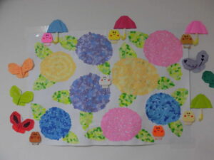 6月の壁画☔🌼🐸