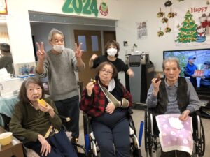 おやつは焼き芋(*^-^*)