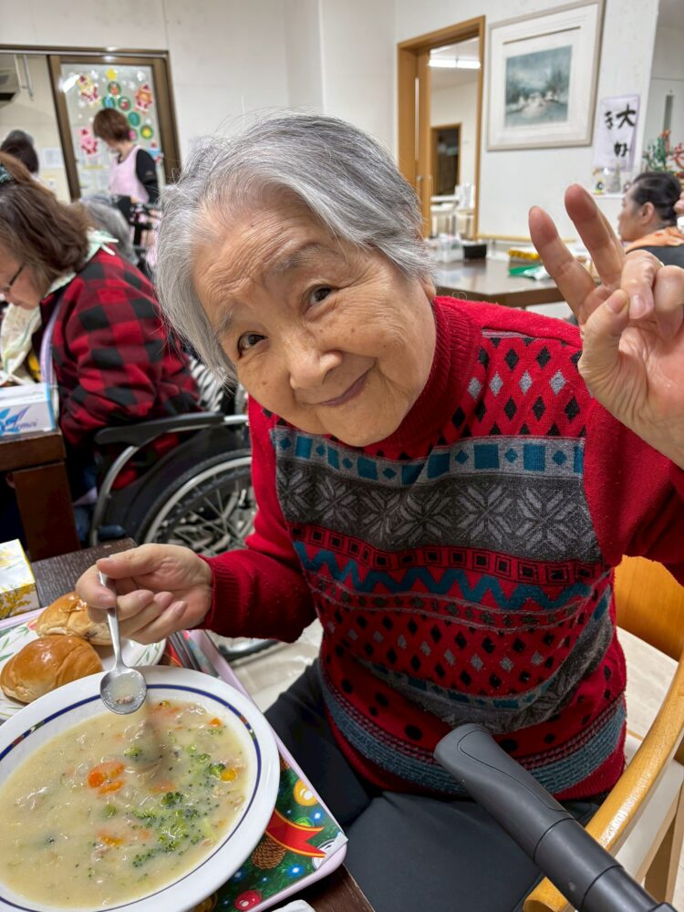 ピアノ演奏クリスマス会②(^^♪