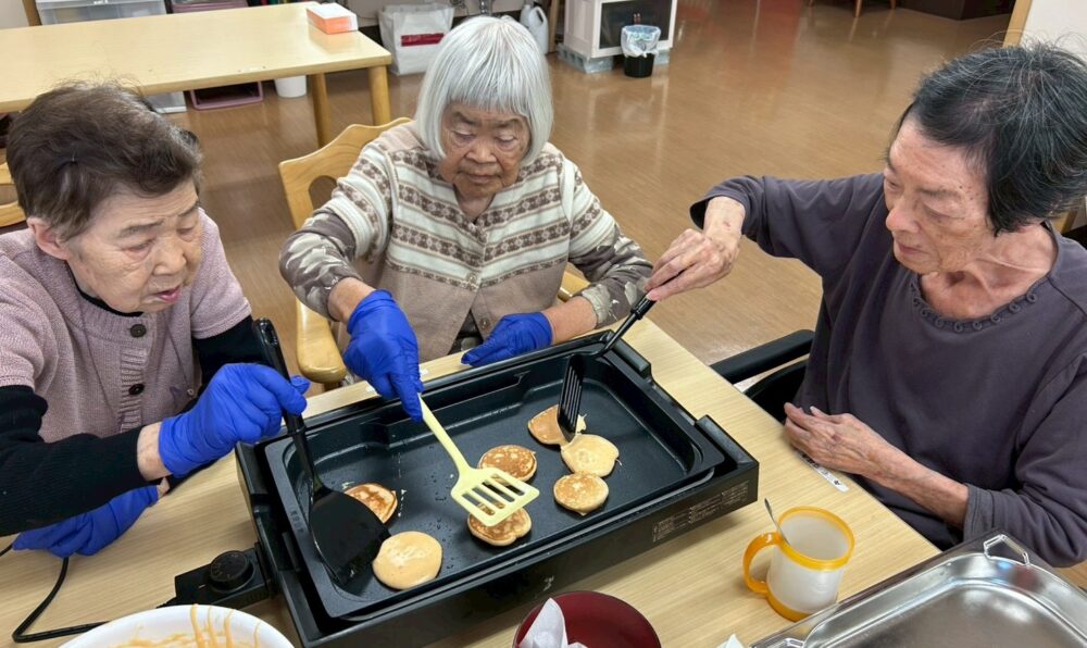 お内裏様とお雛様🎎どら焼き並んで西大寺😊😊😊