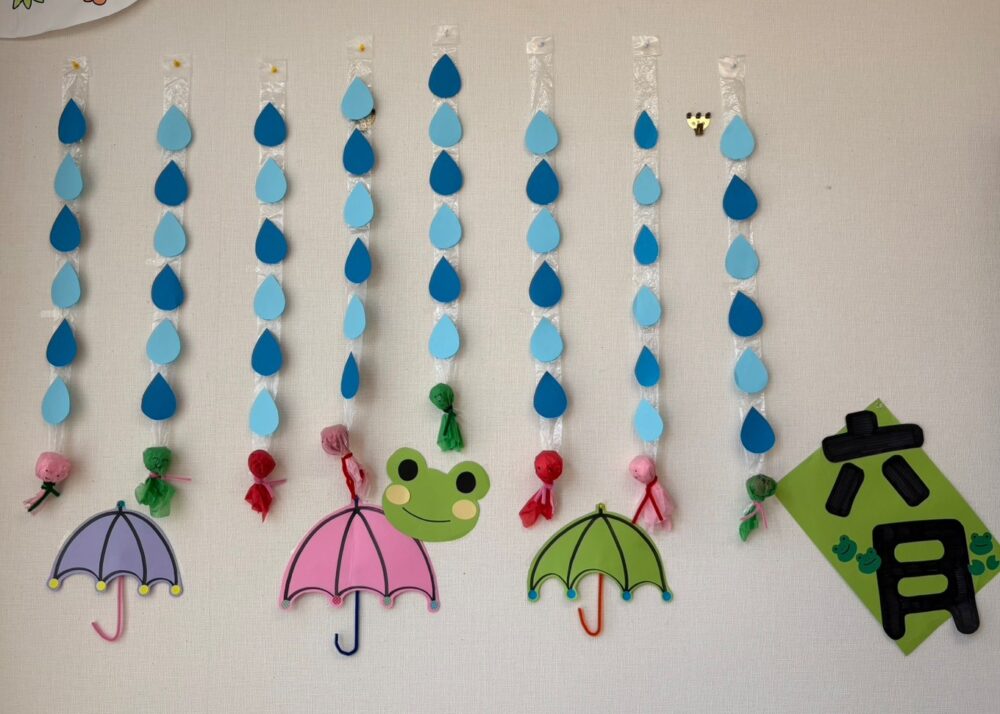 6月壁画☔🌧️🌈🐸