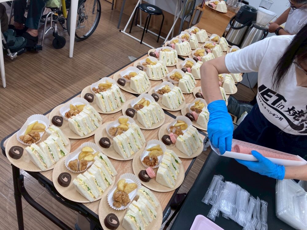 カフェ「ペンギン村」様による出張カフェ開店です‼