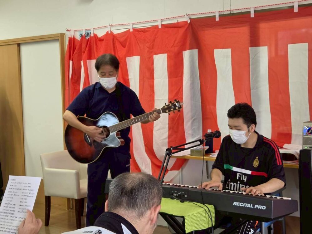 楽器演奏会を開催しました(*‘∀‘)